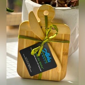 Aloha bamboo cutting board